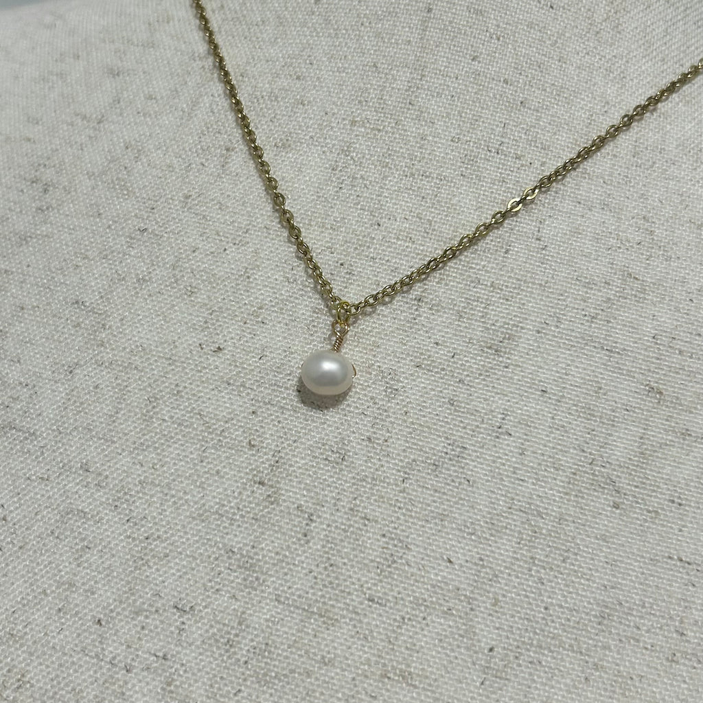 Freshwater Pearl Drop Necklace